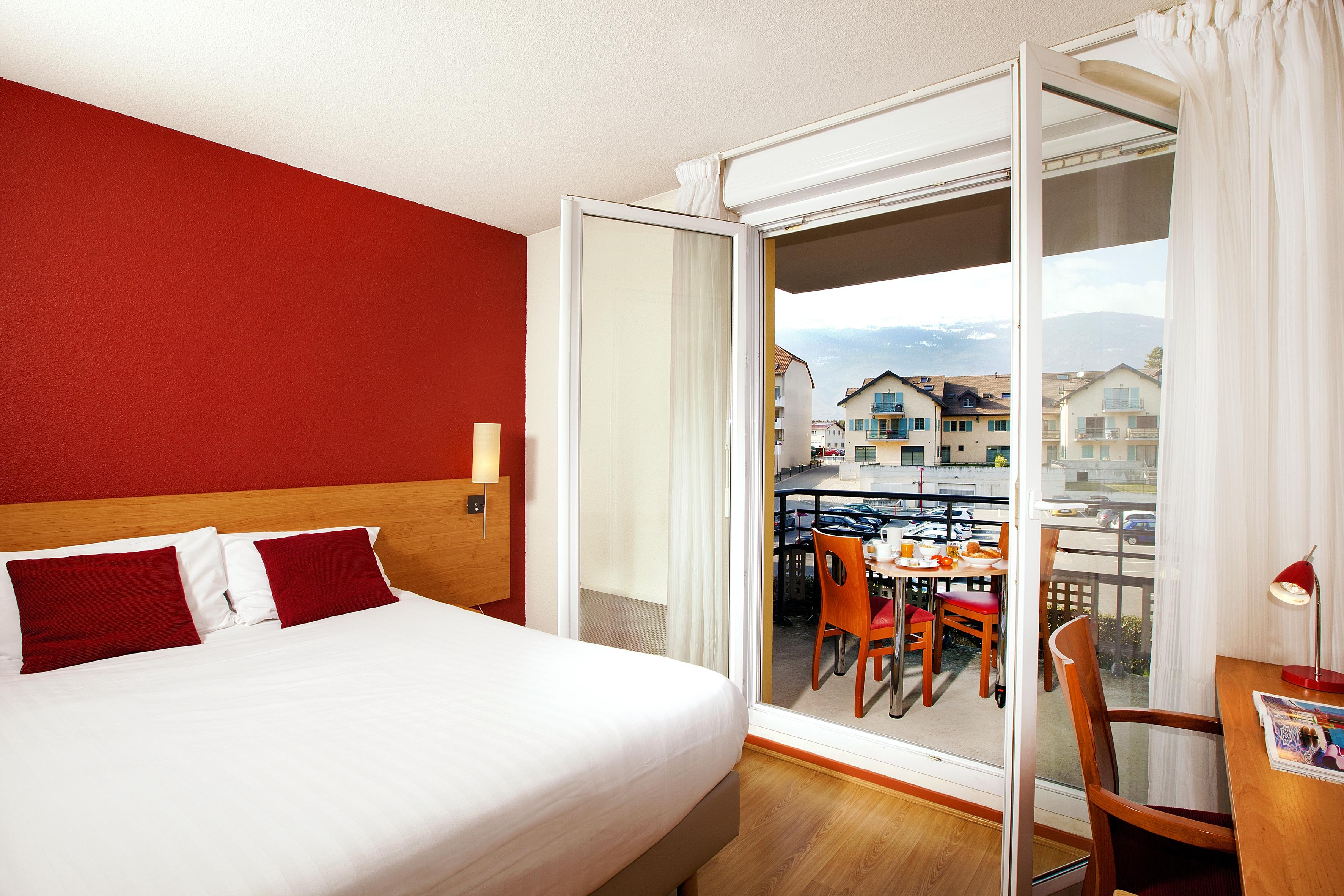 Sejours & Affaires Geneve Saint Genis Aparthotel Exteriör bild