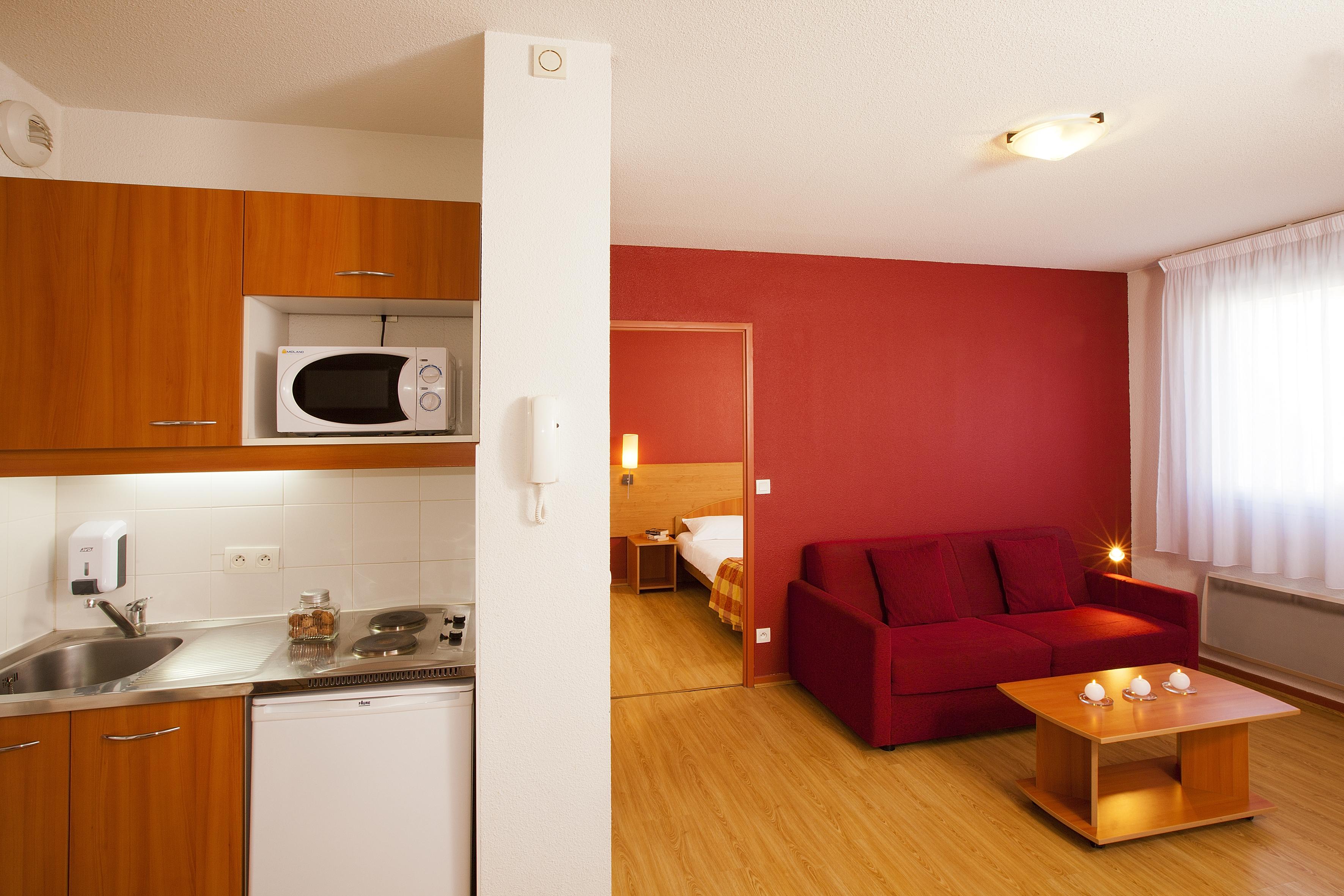 Sejours & Affaires Geneve Saint Genis Aparthotel Exteriör bild