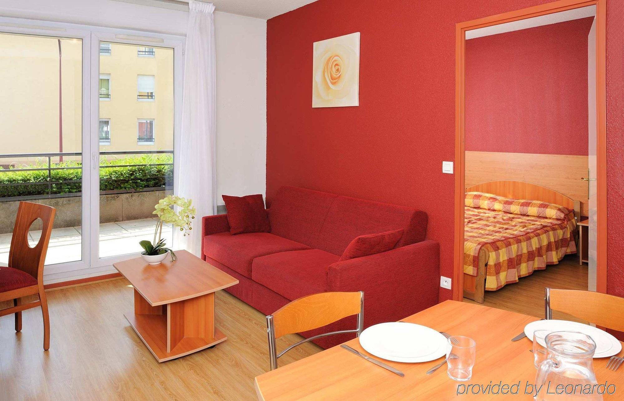 Sejours & Affaires Geneve Saint Genis Aparthotel Rum bild