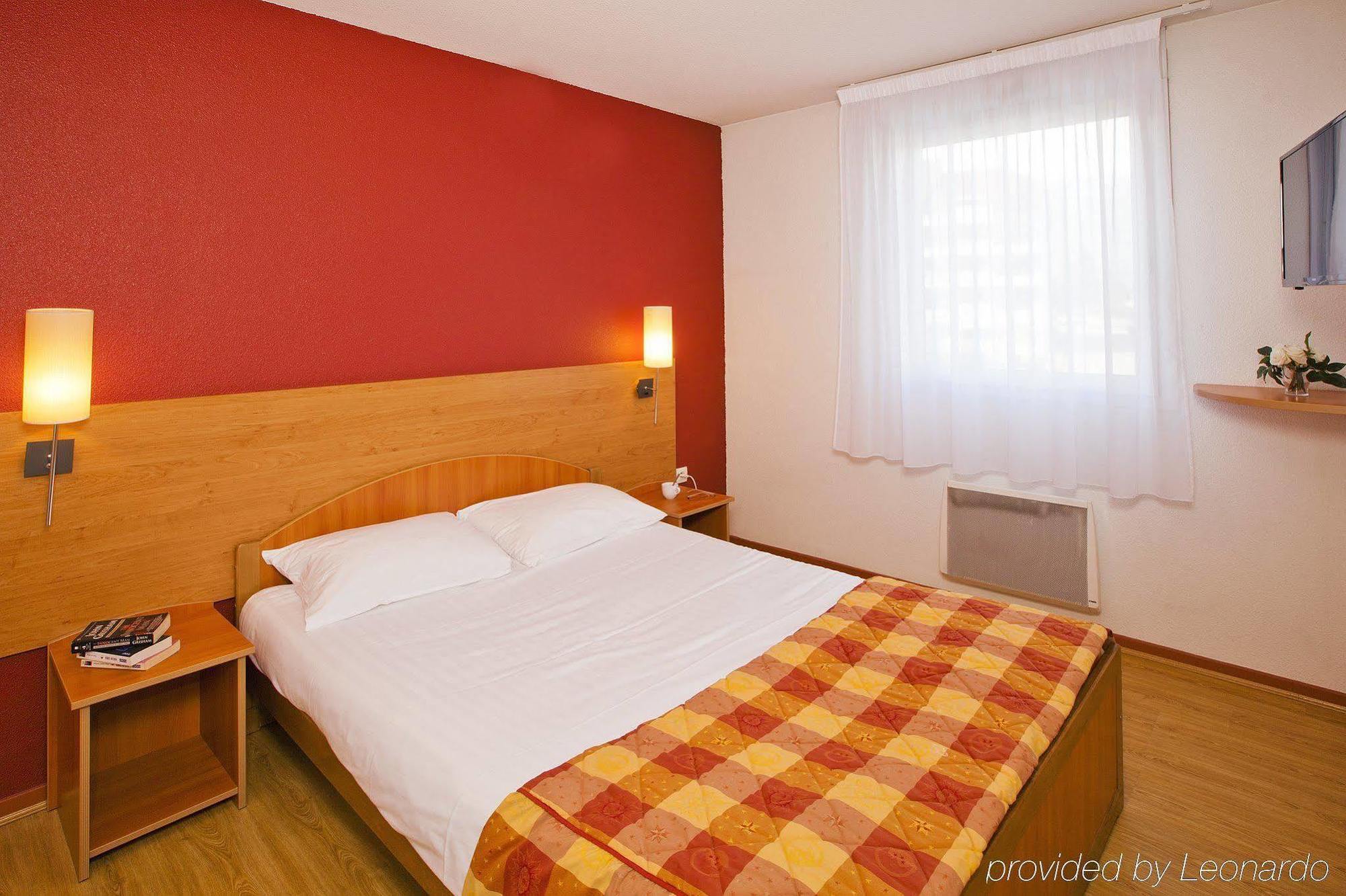 Sejours & Affaires Geneve Saint Genis Aparthotel Exteriör bild